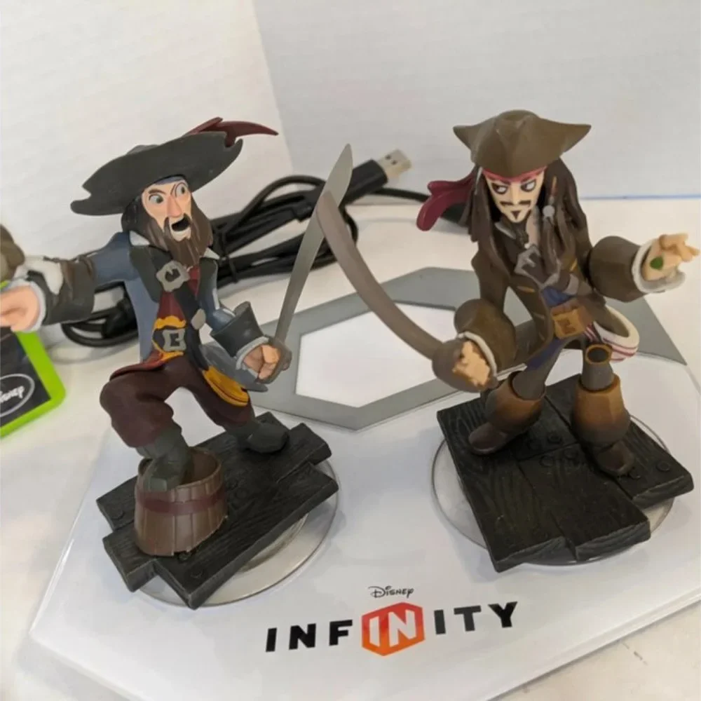 DISNEY INFINITY Game Portal Figures Lot XBOX 360 Pirates Marvel Monster Rapunzel